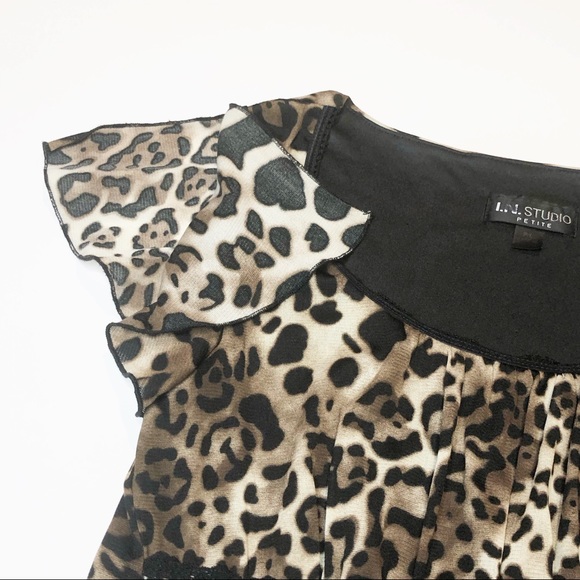 Cheetah Print IN Studio Petite Blouse. 223 - Picture 3 of 8